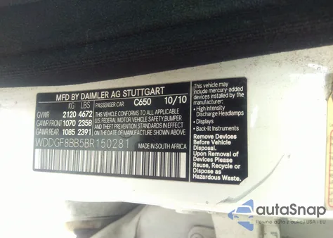 2011 Mercedes-Benz C 300 Sport 4Matic/Luxury 4Matic z USA, uszkodzony, nr VIN WDDGF8BB5BR150281